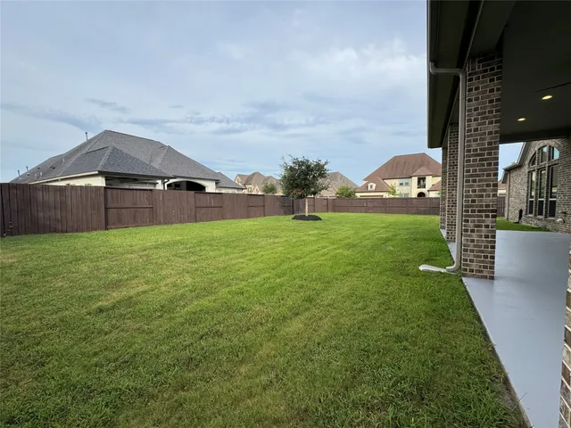 $3,500 | 10323 Granite Court, Rosharon, TX 77583
