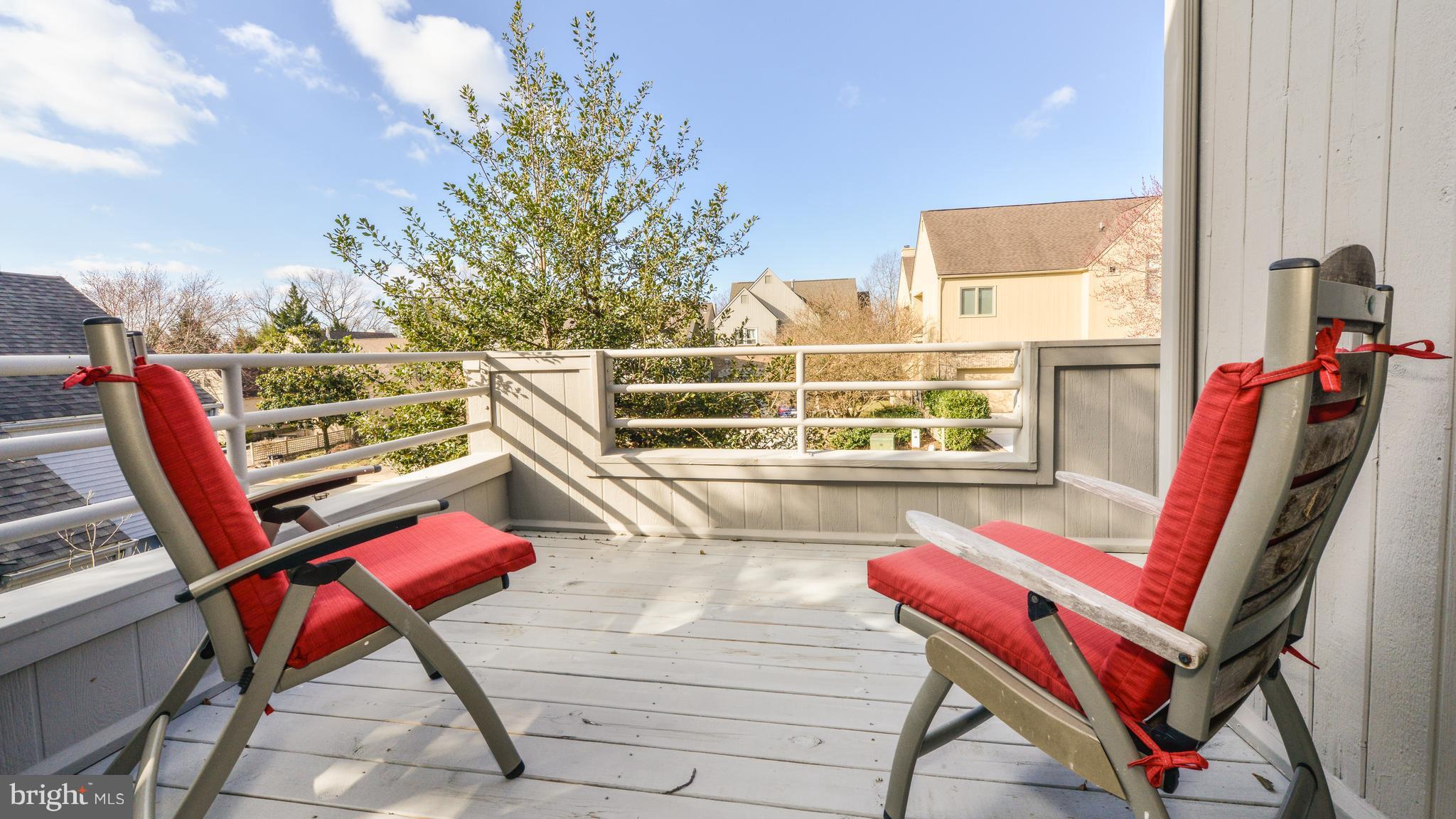 2041 Beacon Place Reston, VA 20191 - Photo 28 of 30 a sitting area with furniture and wooden floor