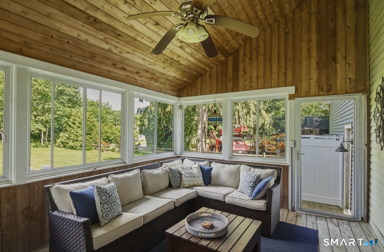 941 Nut Plains Road Guilford, CT 06437 - Photo 15 of 40