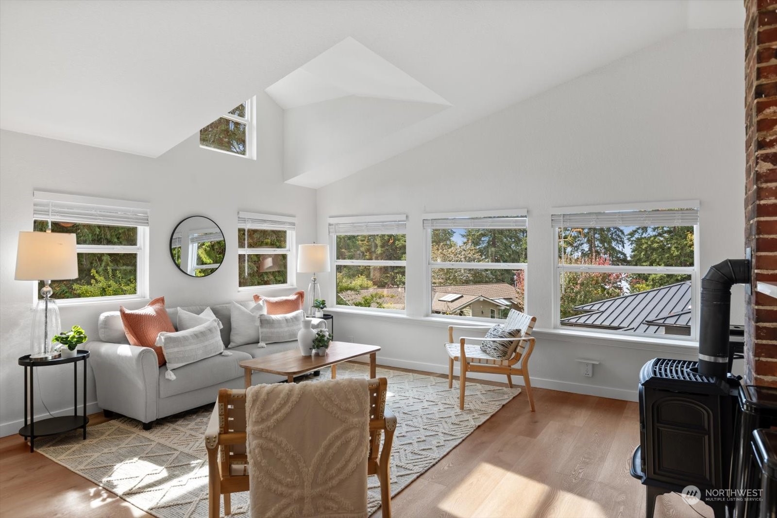 15908 68th Avenue West Edmonds, WA 98026 - Photo 10 of 40 a living room with furniture and a window