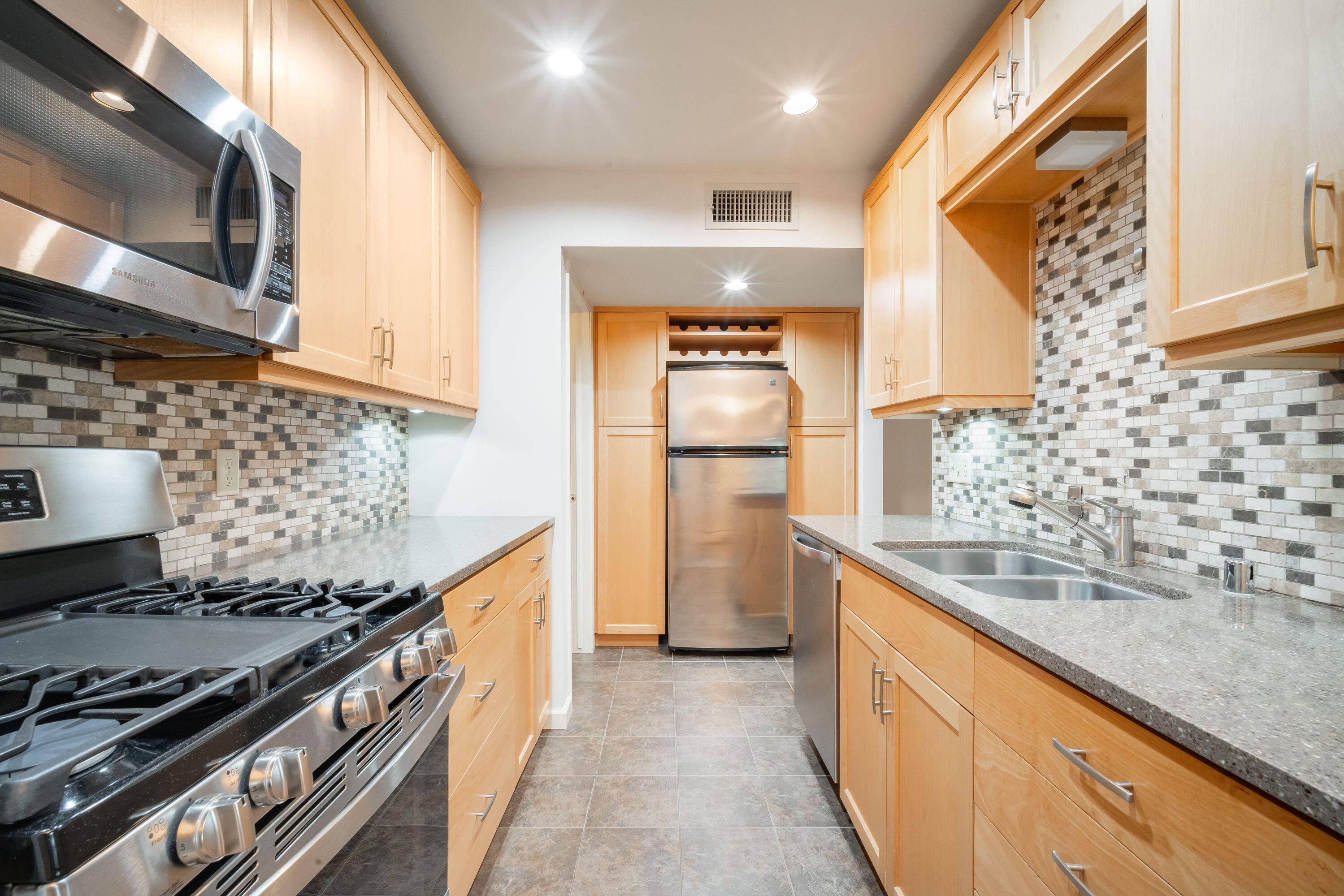 4117 West Rivers Edge Circle, Unit 1 Brown Deer, WI 53209 - Photo 6 of 17 Quartz Counters