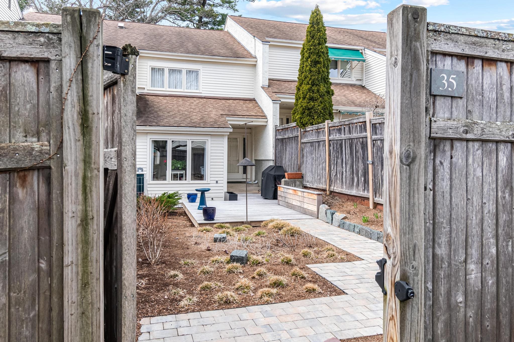 545 South Prospect Street, Unit 35 Burlington, VT 05401 - Photo 2 of 49