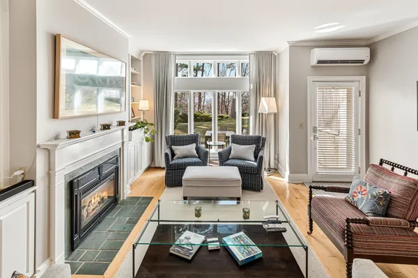 $950,000 | 545 South Prospect Street, Unit 35, Burlington, VT 05401