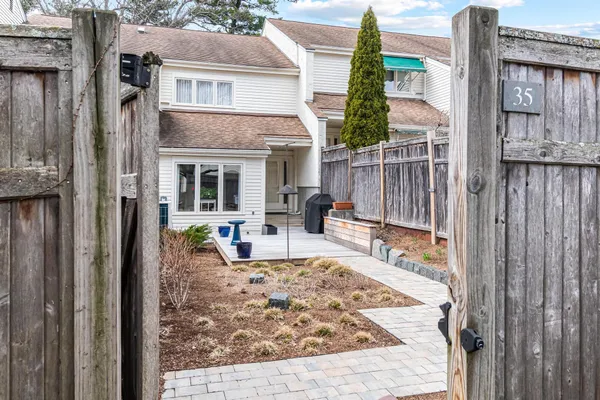 $950,000 | 545 South Prospect Street, Unit 35, Burlington, VT 05401