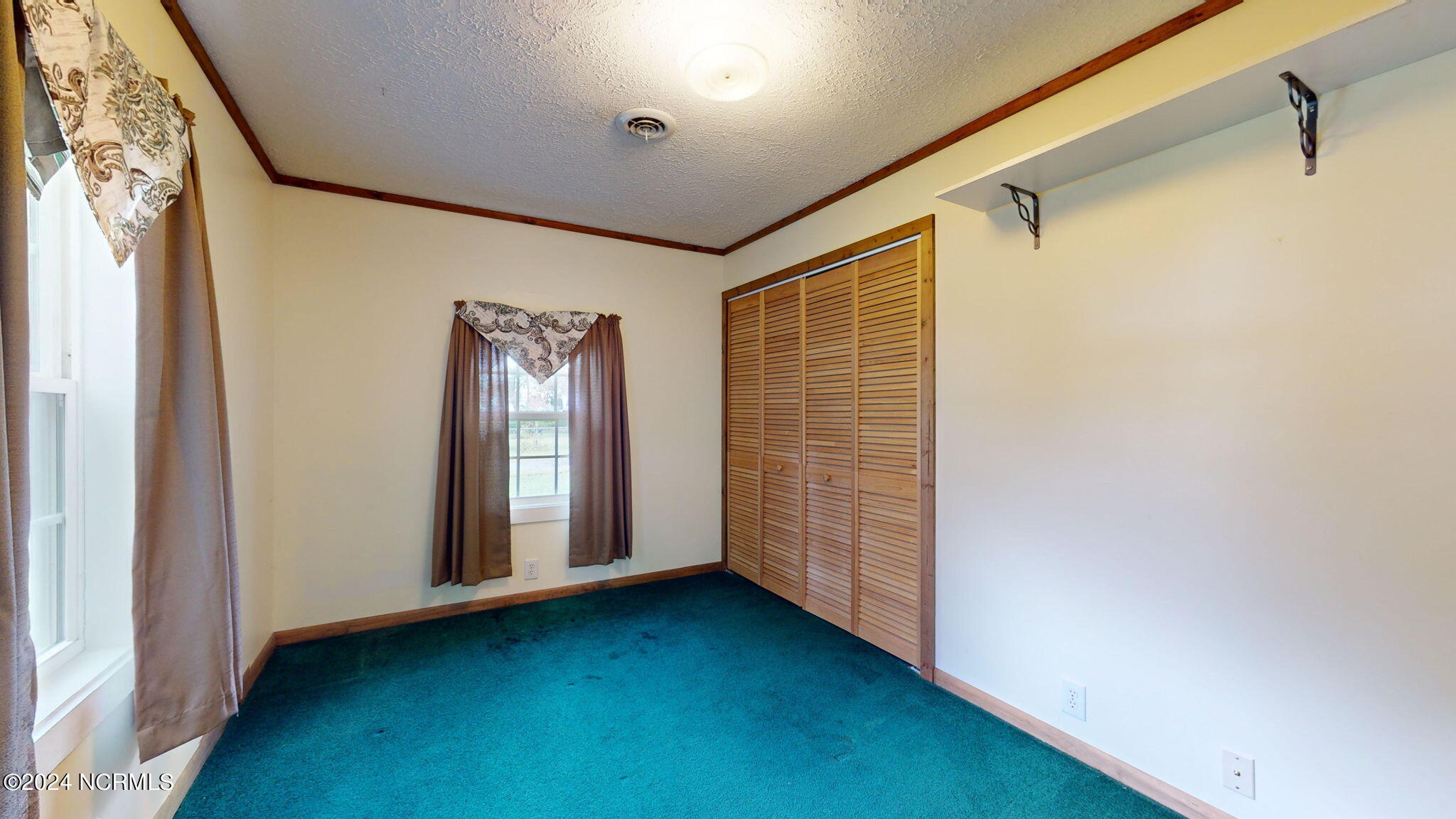 407 Broad Creek Loop Road Newport, NC 28570 - Photo 16 of 41 33-web-or-mls-407-Broad-Creek-Loop-Rd-Ne