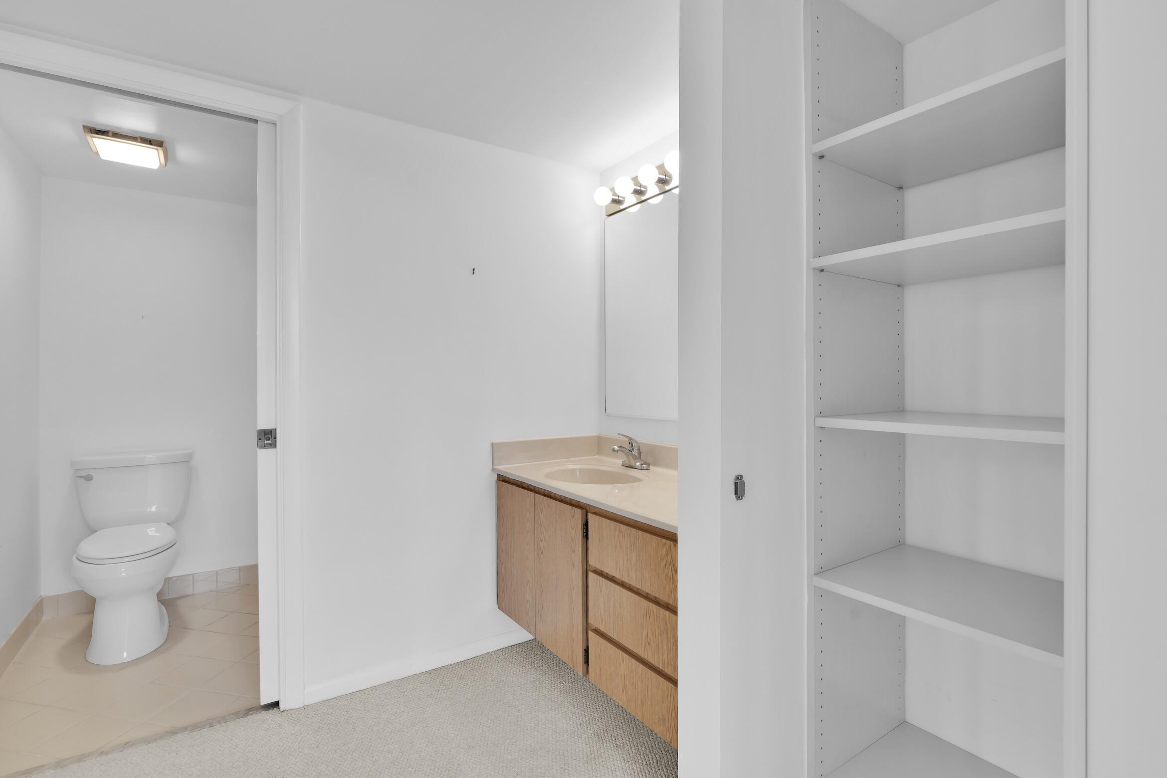 6133 Balboa Circle, Unit 304 Boca Raton, FL 33433 - Photo 35 of 48 a view of bathroom