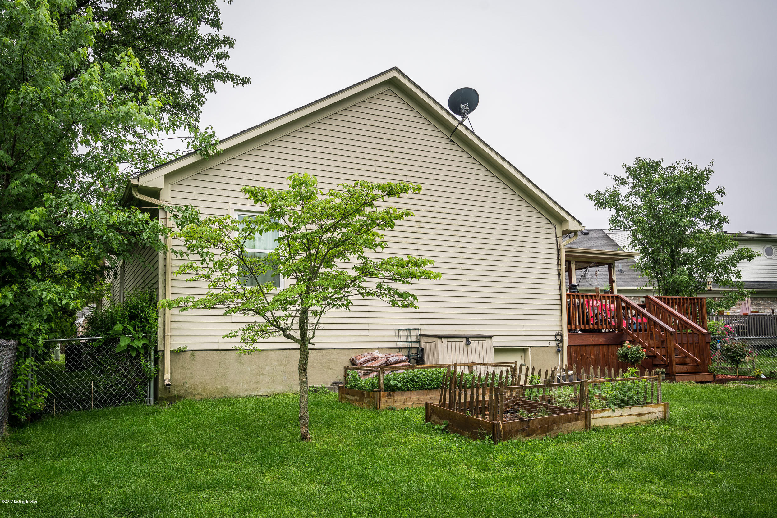 10303 Vantage Road Louisville, KY 40299 - Photo 37 of 37 10303 Vantage Rd-07