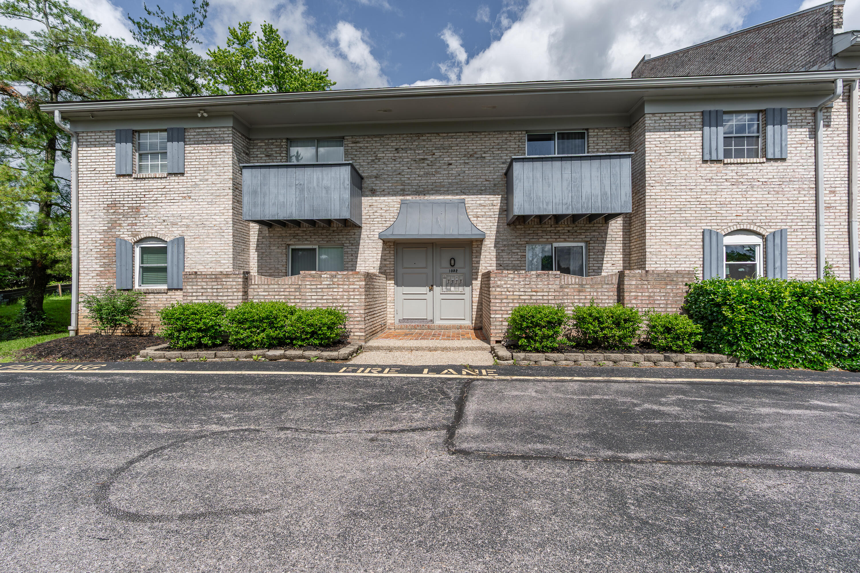 1092 Armstrong Mill Road, Unit A Lexington, KY 40517 - Photo 2 of 16 1 (2 of 16)