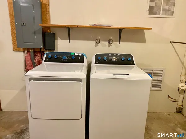 $2,800 | 139 Songbird Lane, Unit 139, Farmington, CT 06032