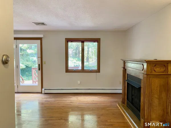 $2,800 | 139 Songbird Lane, Unit 139, Farmington, CT 06032