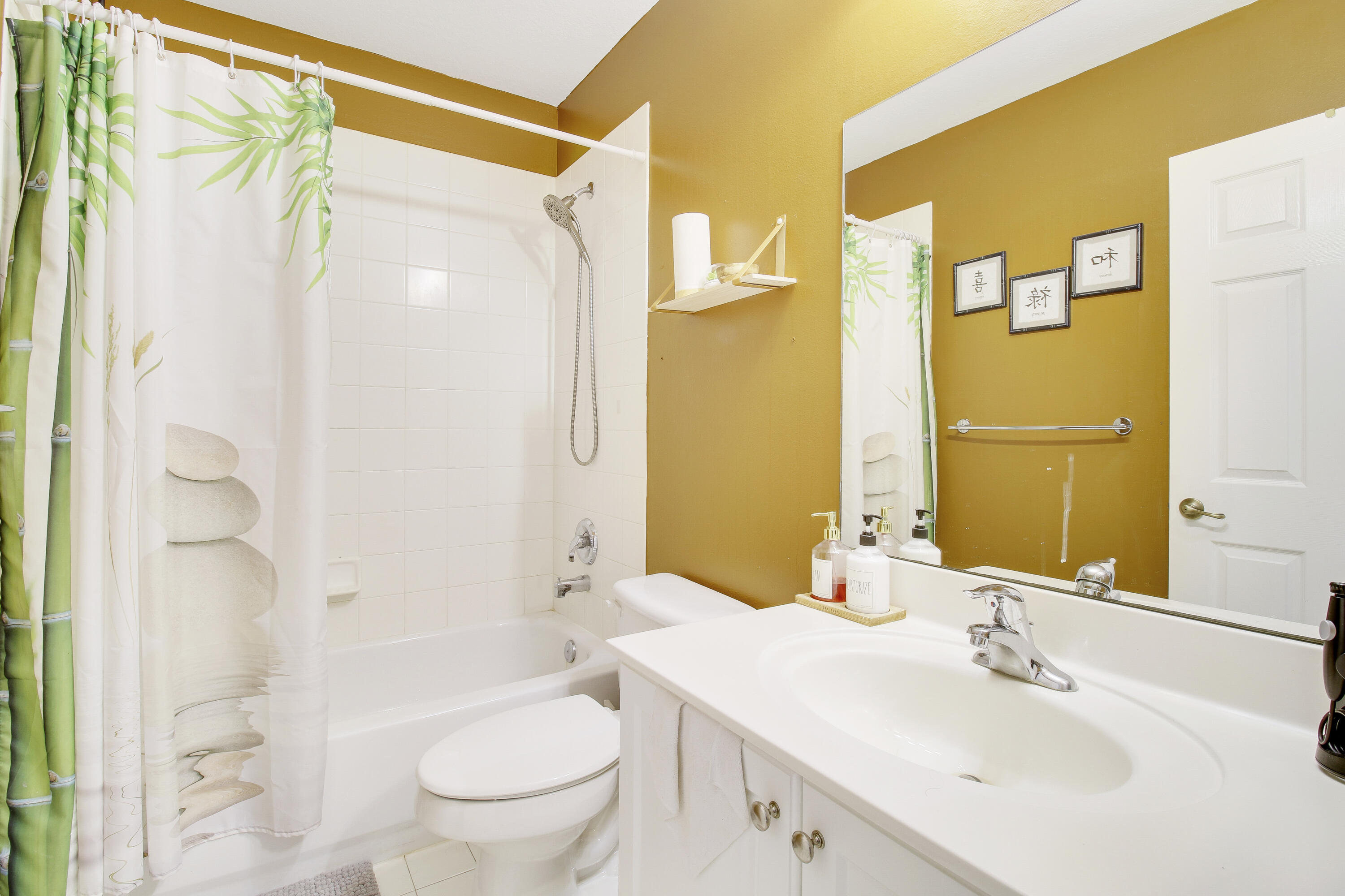8047 Big Pine Way Riviera Beach, FL 33407 - Photo 3 of 21 IF2A6111