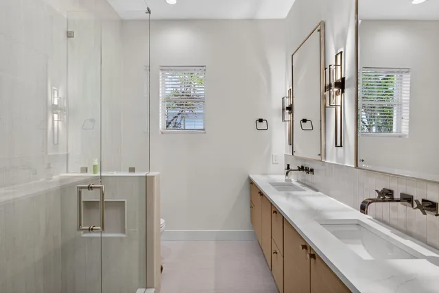 $1,499,000 | 219 Andalusia Drive, Palm Beach Gardens, FL 33418