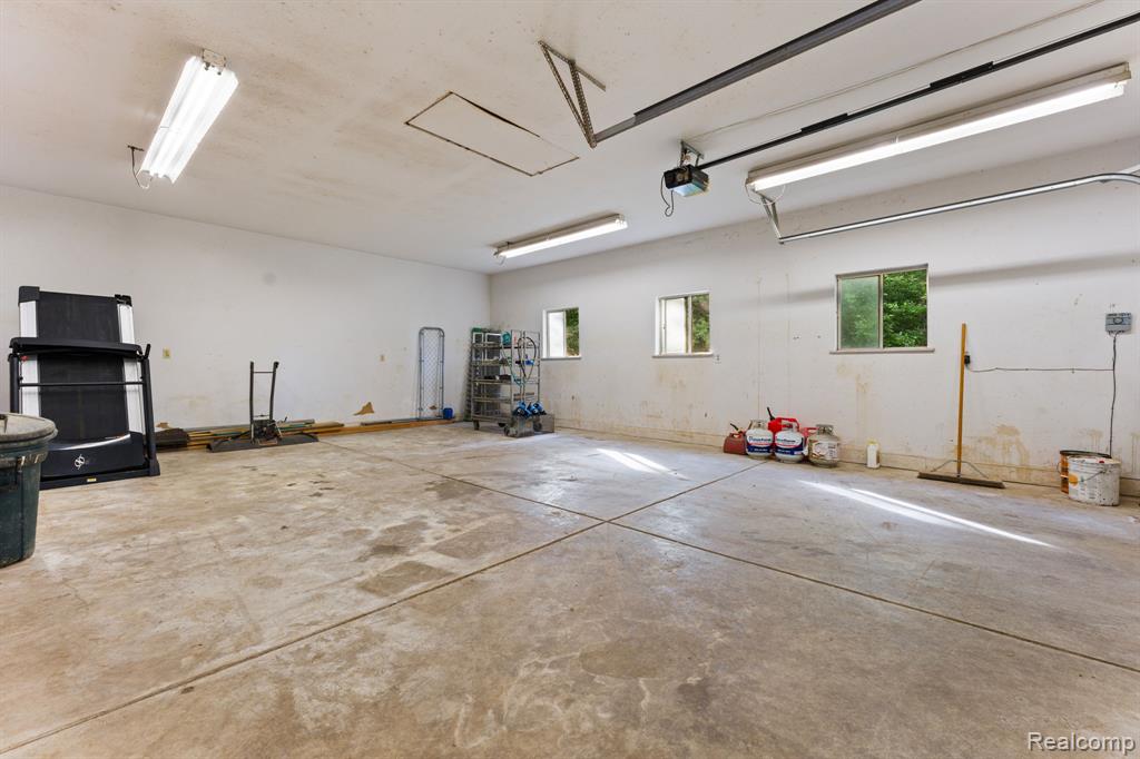 2325 7 Mile Road South Lyon, MI 48178 - Photo 67 of 74