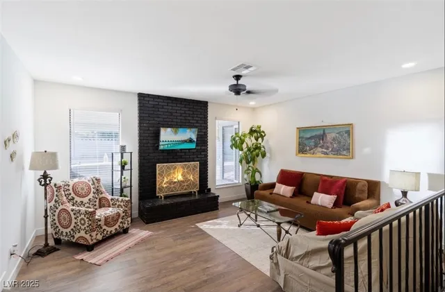 $3,645 | 712 Glen Abbey Circle, Las Vegas, NV 89107