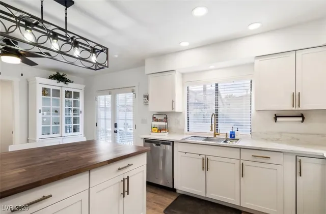 $3,645 | 712 Glen Abbey Circle, Las Vegas, NV 89107