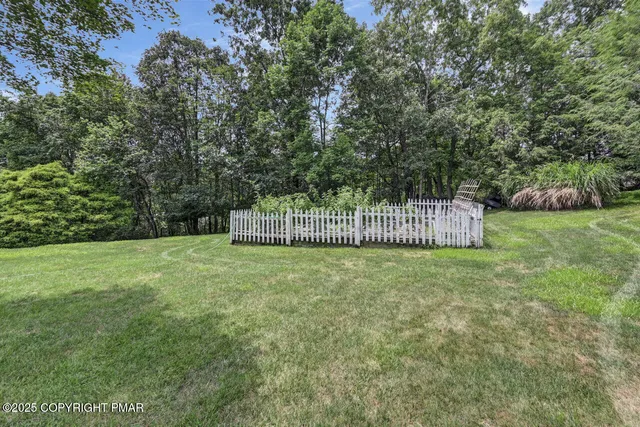 $799,000 | 648 Marion Lane, Brodheadsville, PA 18322