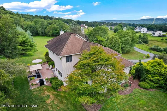 $799,000 | 648 Marion Lane, Brodheadsville, PA 18322