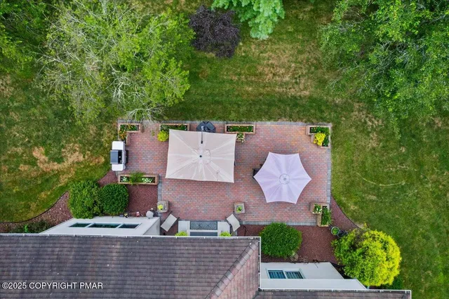 $799,000 | 648 Marion Lane, Brodheadsville, PA 18322