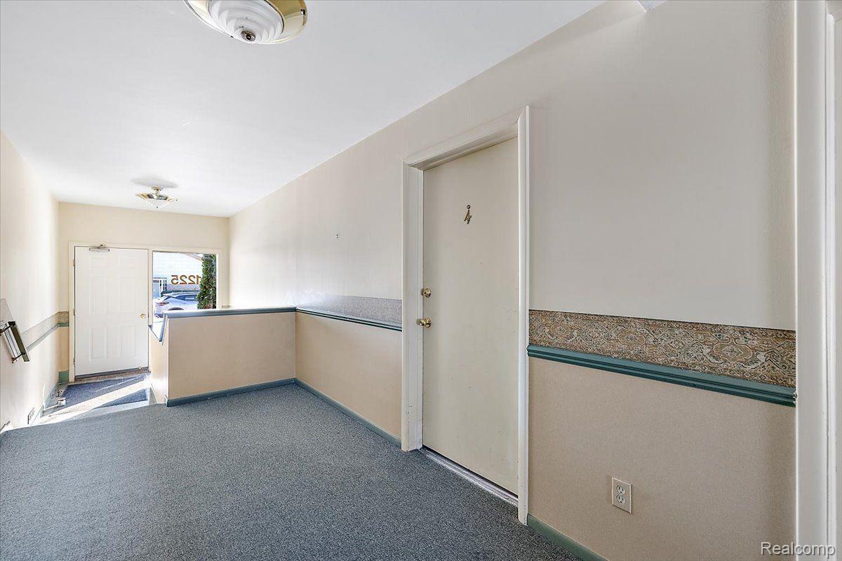 1225 Derby Road, Unit 4 Birmingham, MI 48009 - Photo 7 of 26 Gallery Image 7