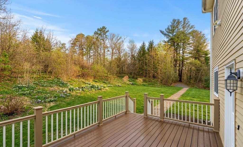 98 R Walnut Street Shrewsbury, MA 01545 - Photo 6 of 42