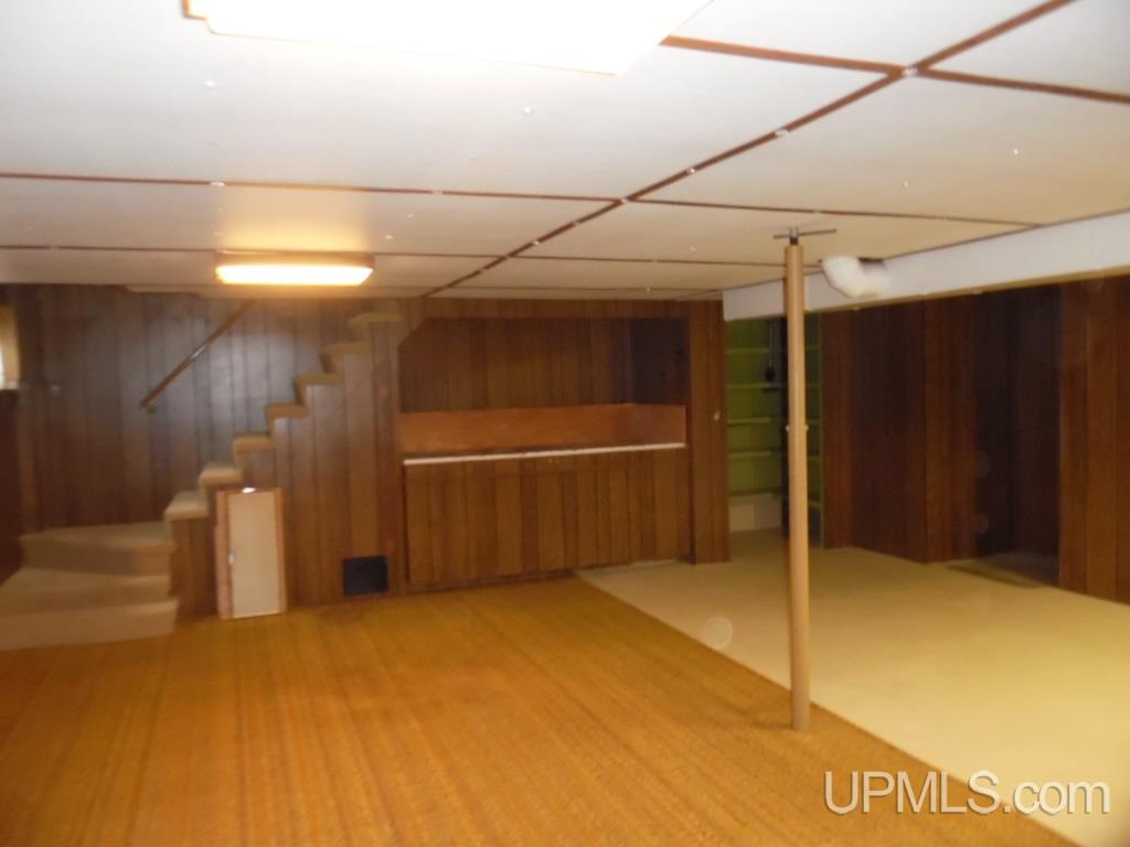4942 Danforth Road Escanaba, MI 49829 - Photo 11 of 25 Gallery Image 11