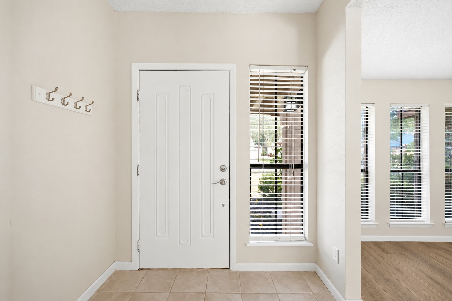 18607 Hiddenbay Way Spring, TX 77379 - Photo 7 of 32 Gallery Image 7