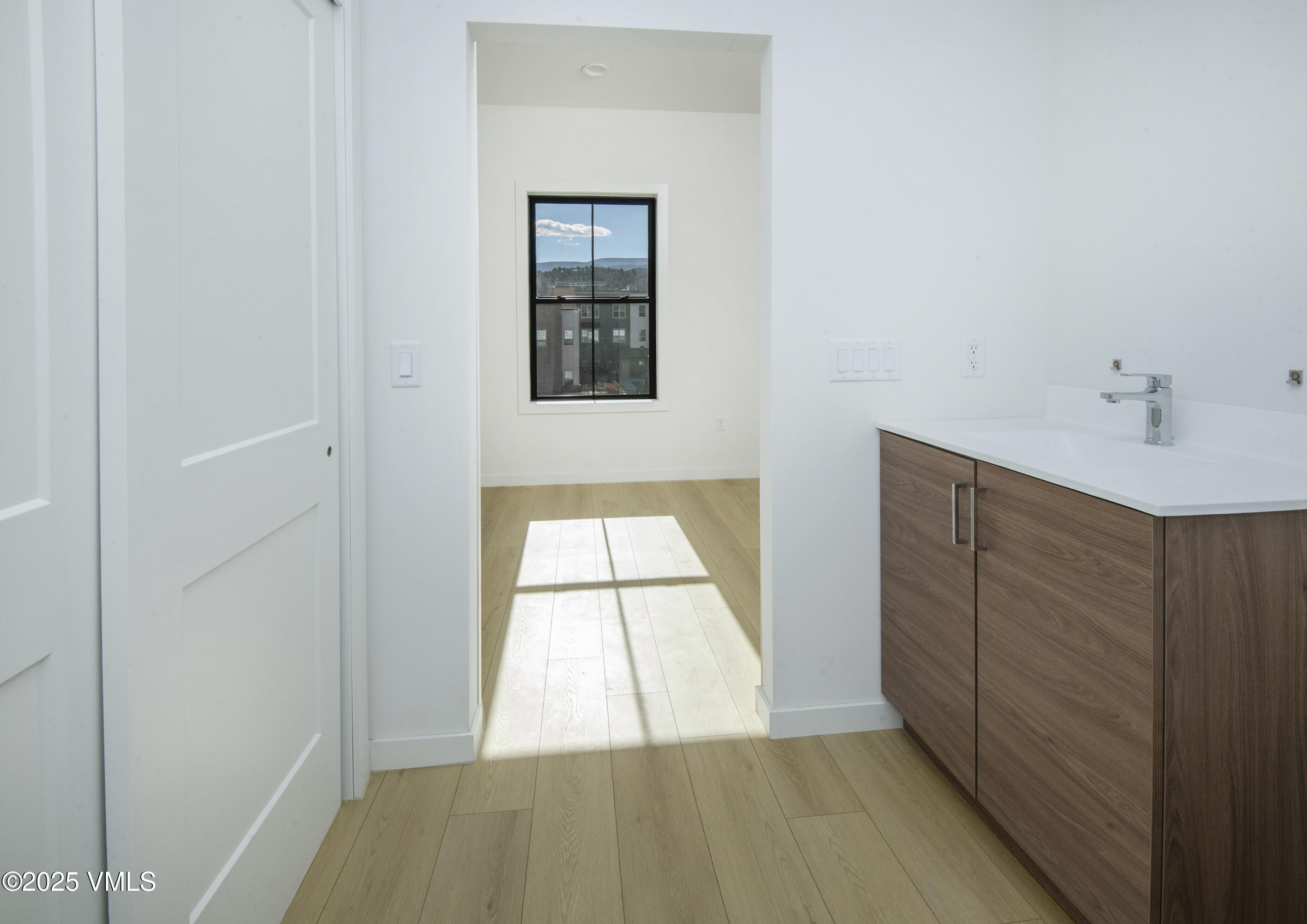 1200 Capitol Street, Unit 101 Eagle, CO 81631 - Photo 15 of 33 a view of an empty room and window