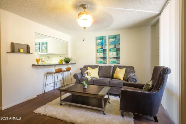 $1,182 | 5900 East Thomas Road, Scottsdale, AZ 85251