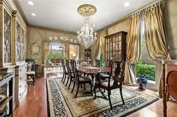 $1,300,000 | 19 Rue Royale, Metairie, LA 70002