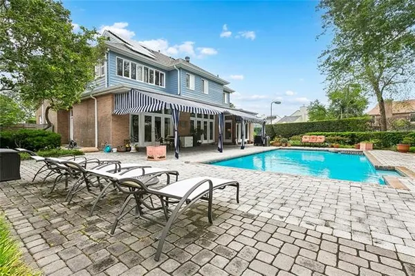 $1,300,000 | 19 Rue Royale, Metairie, LA 70002