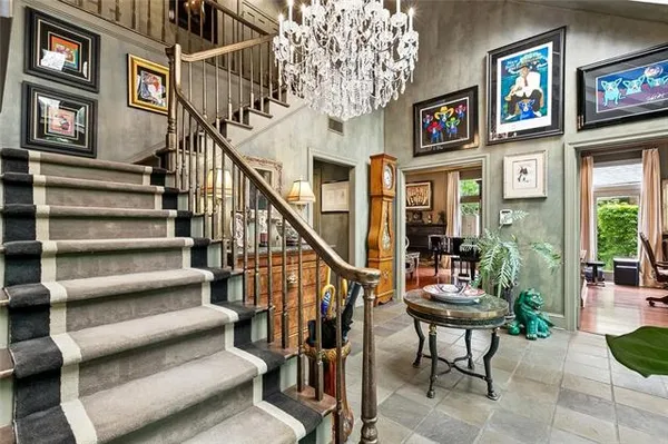 $1,300,000 | 19 Rue Royale, Metairie, LA 70002