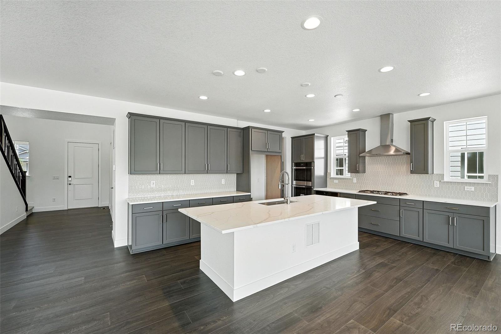 3418 Backdrop Court Castle Rock, CO 80108 - Photo 14 of 50