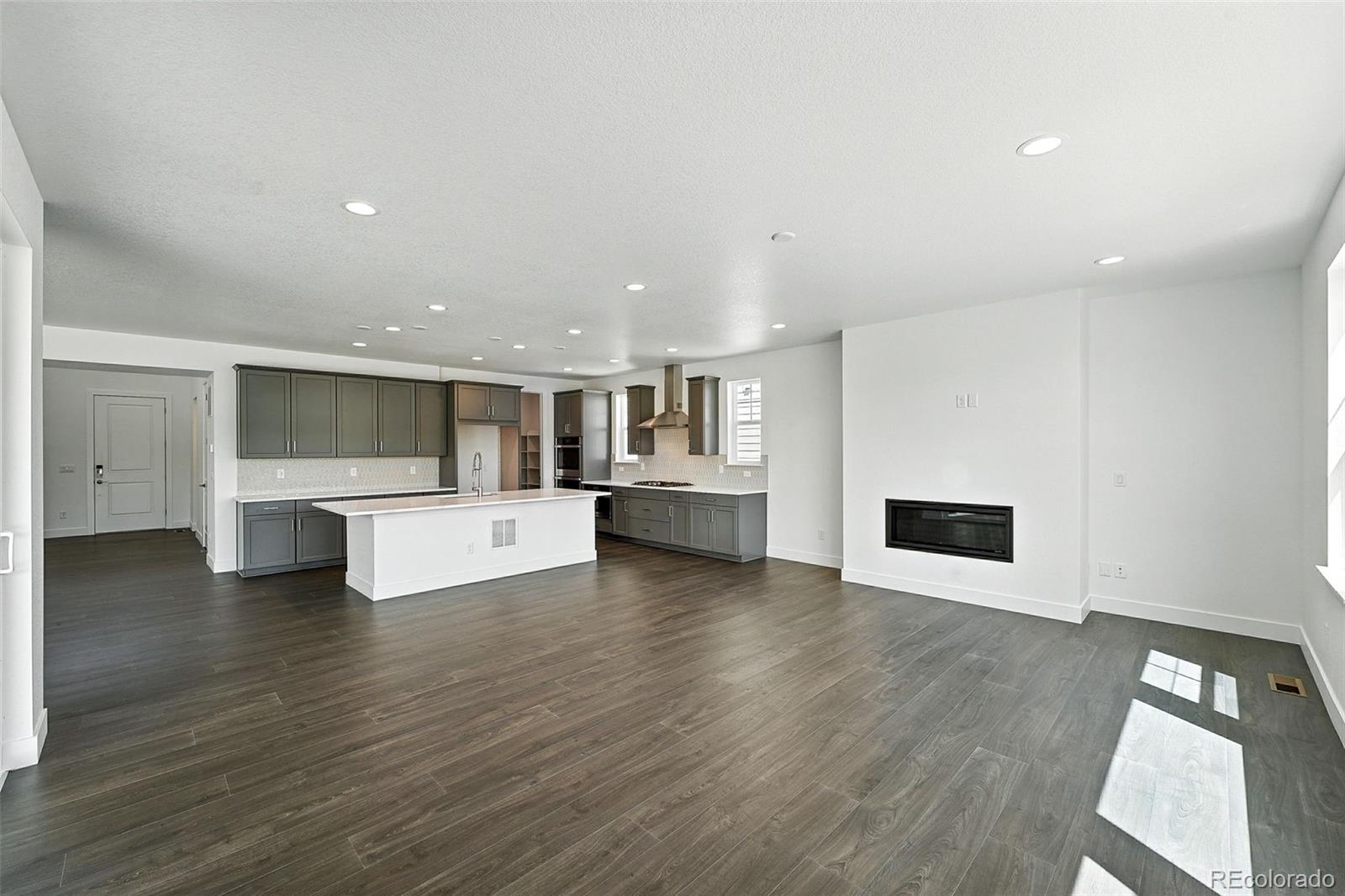 3418 Backdrop Court Castle Rock, CO 80108 - Photo 8 of 50