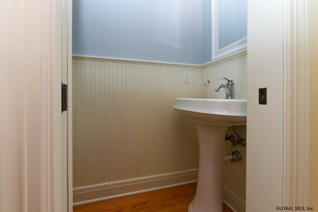 35 Forest Road Bethlehem, NY 12054 - Photo 18 of 32 Photo 18