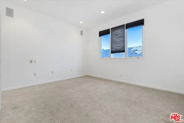 $17,600 | 211 South Valley Street, Burbank, CA 91505