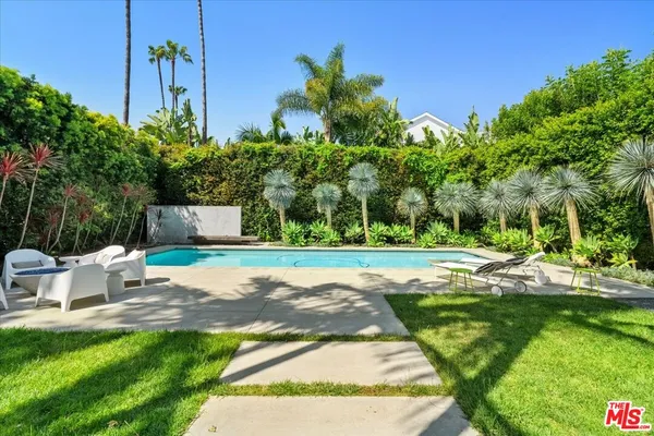 $17,600 | 211 South Valley Street, Burbank, CA 91505