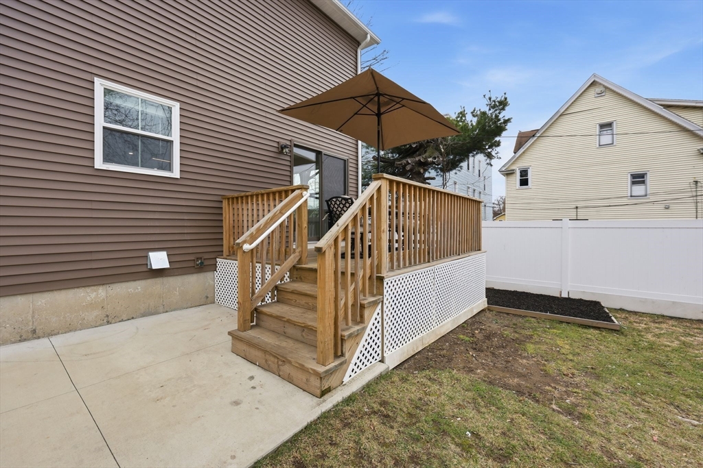 14 Crane Street, Unit 14 Springfield, MA 01104 - Photo 17 of 20