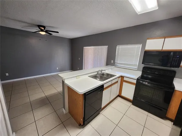 $1,795 | 30136 Barnaby Lane, Wesley Chapel, FL 33543