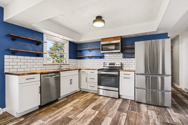 $370,000 | 27667 Northland Drive, Sturgis, MI 49091