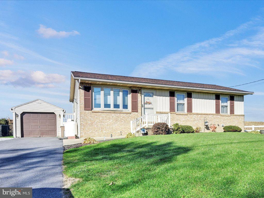 1617 Millport Road Lancaster, PA 17602 - Photo 4 of 33 Gallery Image 4