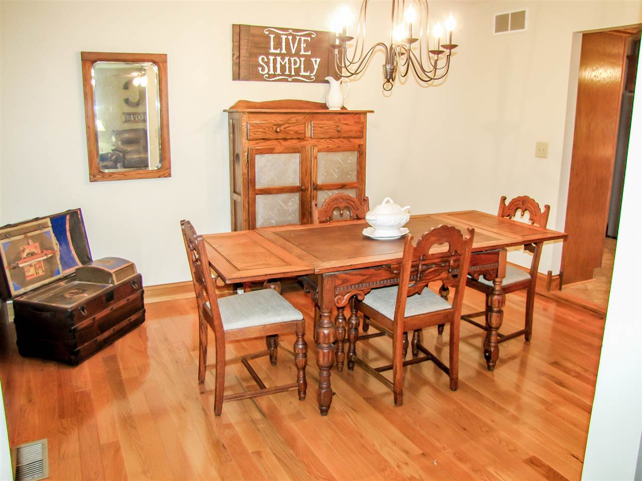 211 West Tennyson Road Boonville, IN 47601 - Photo 13 of 36 Gallery Image 13