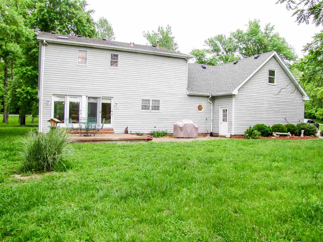 211 West Tennyson Road Boonville, IN 47601 - Photo 5 of 36 Gallery Image 5