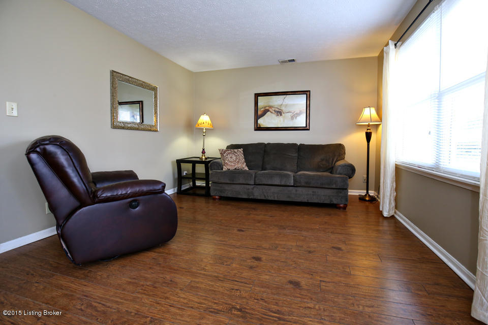 865 Flatlick Road Mount Washington, KY 40047 - Photo 5 of 29 Living rm