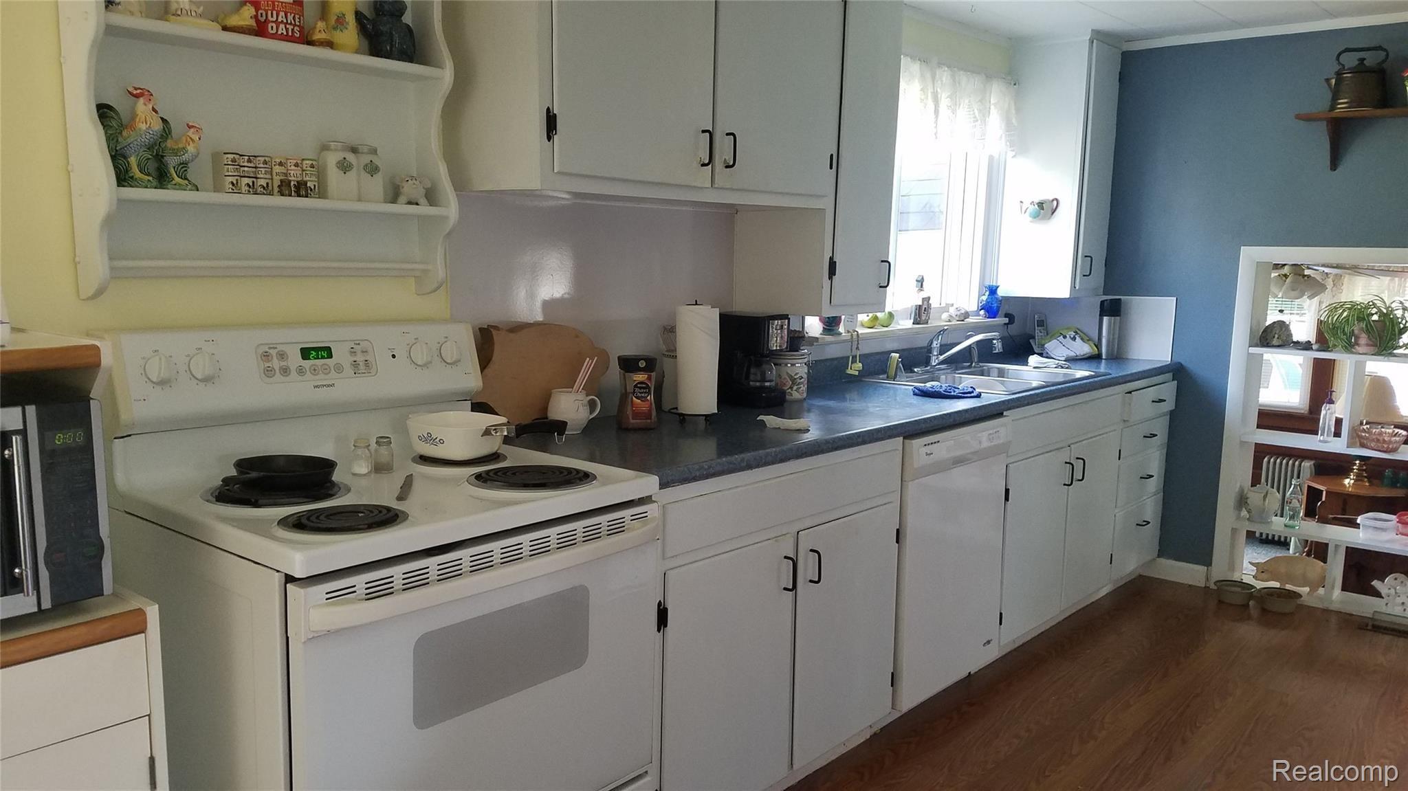 10486 West Mount Morris Road Flushing, MI 48433 - Photo 42 of 43 Kiitchen
