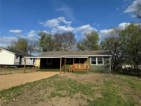 $1,250 | 116 Lusk Street, Bailey, TX 75452