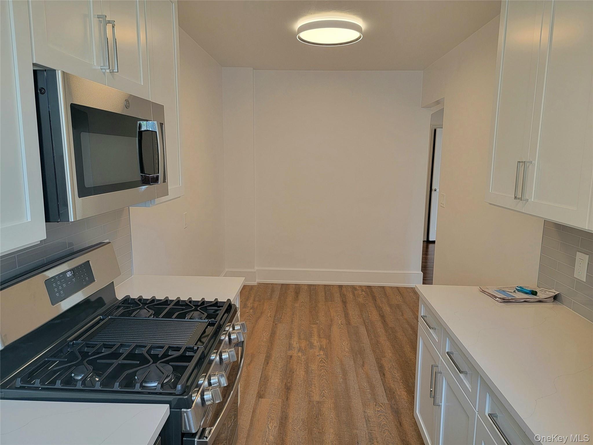 253 Garth Road, Unit 2C Scarsdale, NY 10583 - Photo 2 of 9