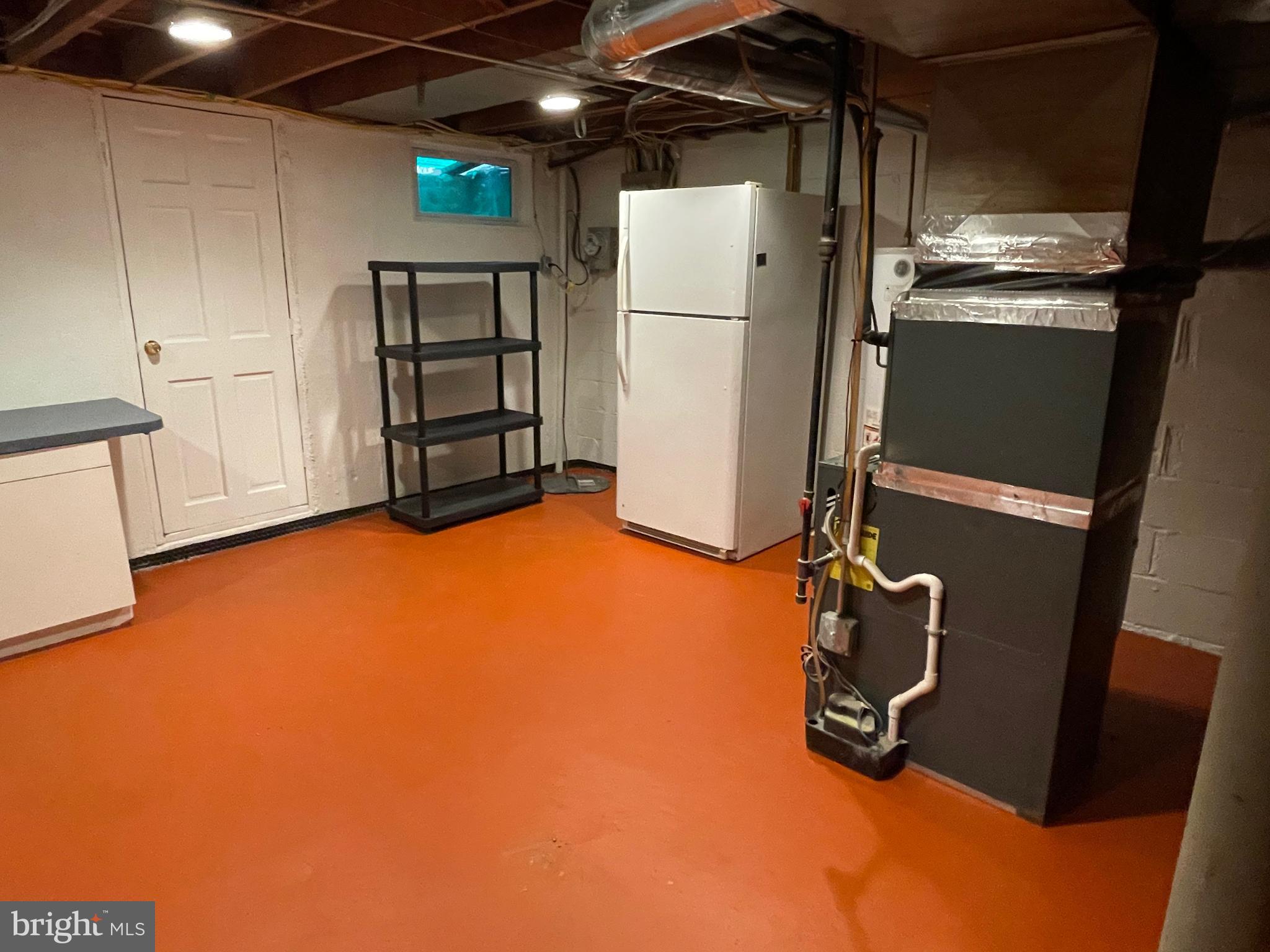 1620 Gleneagle Road Baltimore, MD 21239 - Photo 18 of 20 utility room