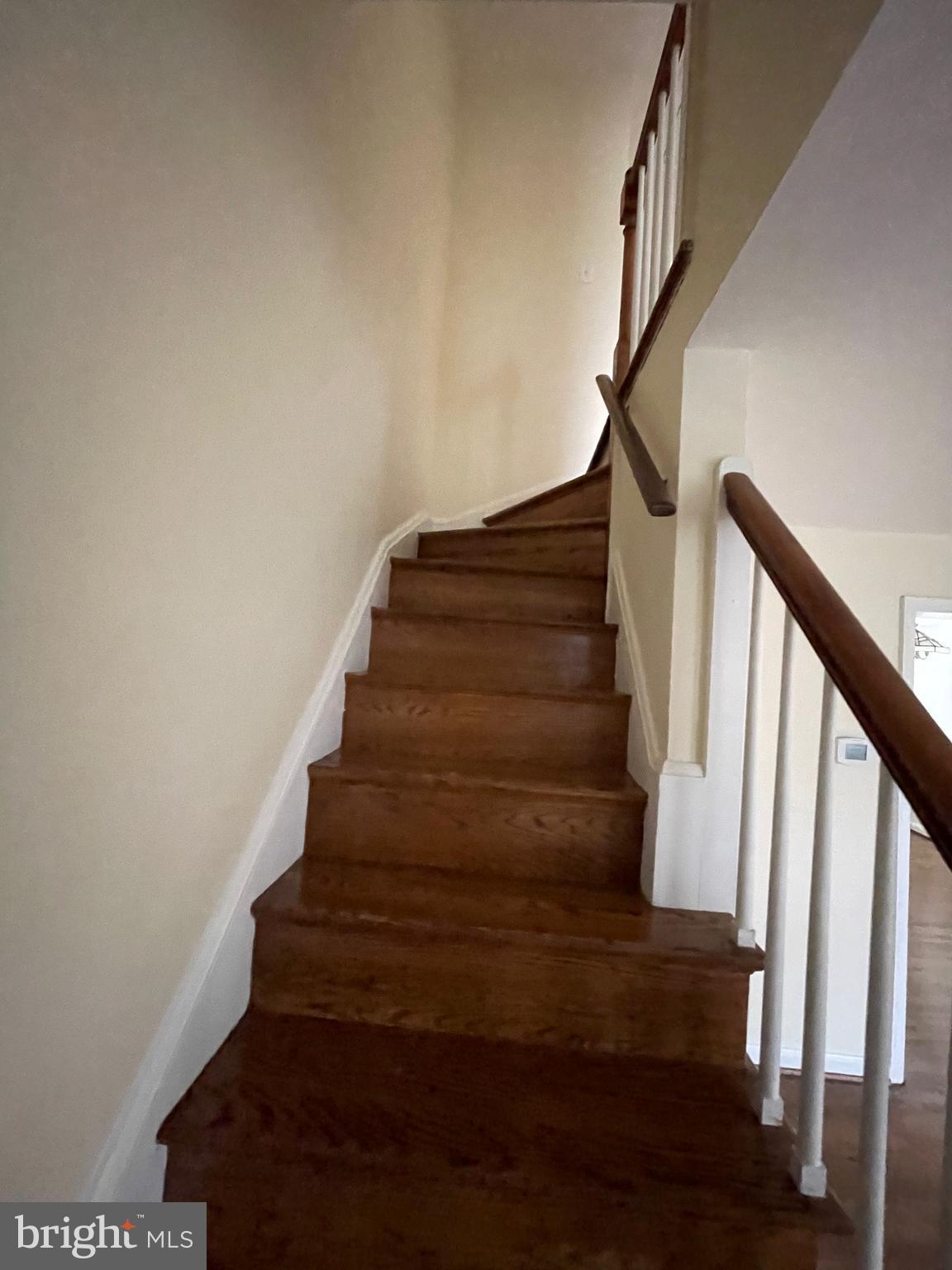 1620 Gleneagle Road Baltimore, MD 21239 - Photo 8 of 20 Stairs