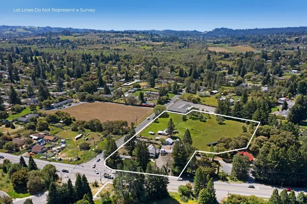 $1,899,000 | 1220 Gravenstein Highway North, Sebastopol, CA 95472