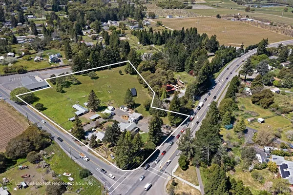 $1,899,000 | 1220 Gravenstein Highway North, Sebastopol, CA 95472